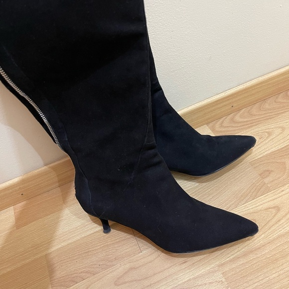 Suede over the knee boots in pristine condition - Picture 2 of 7